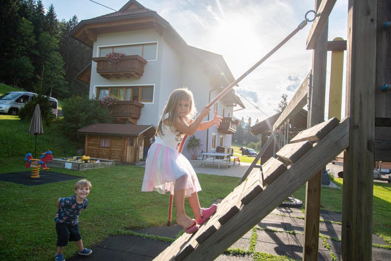 Chalets Und Apartments Hauserhof Nassfeld シュラニツェン エクステリア 写真