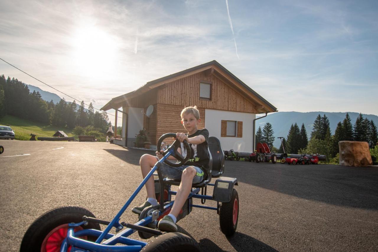 Chalets Und Apartments Hauserhof Nassfeld シュラニツェン エクステリア 写真